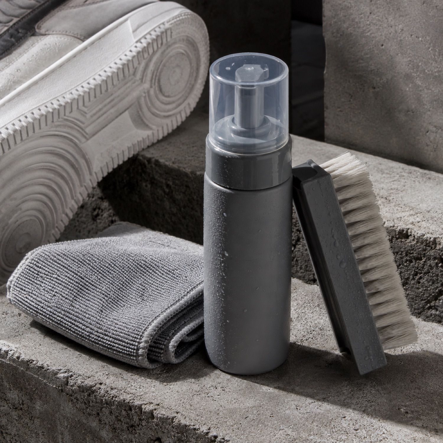 Switch sole cleaner kit — Care Kits by SH SNEAKERS. laid flat, full length.