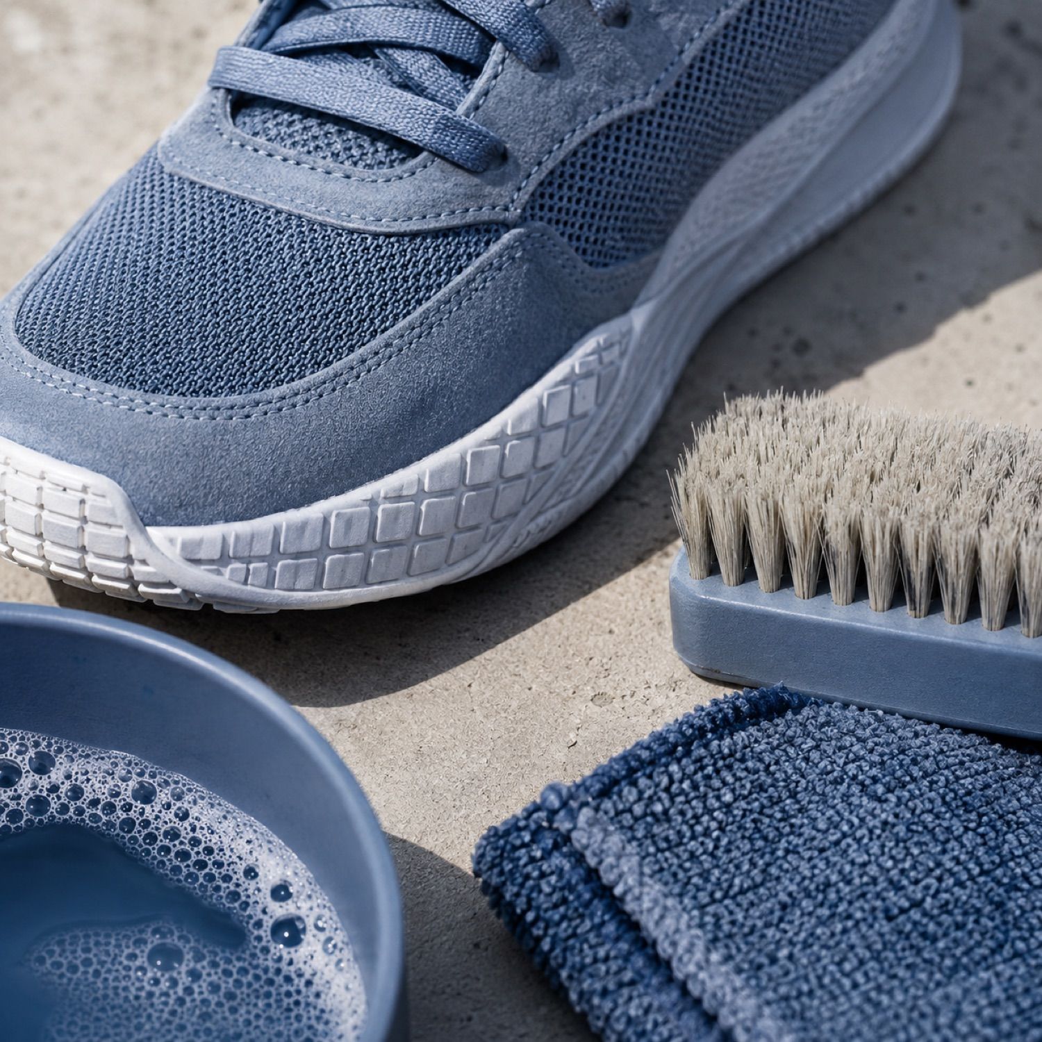 Depot travel brush set — Care Kits by SH SNEAKERS. close detail of the fabric and finish.